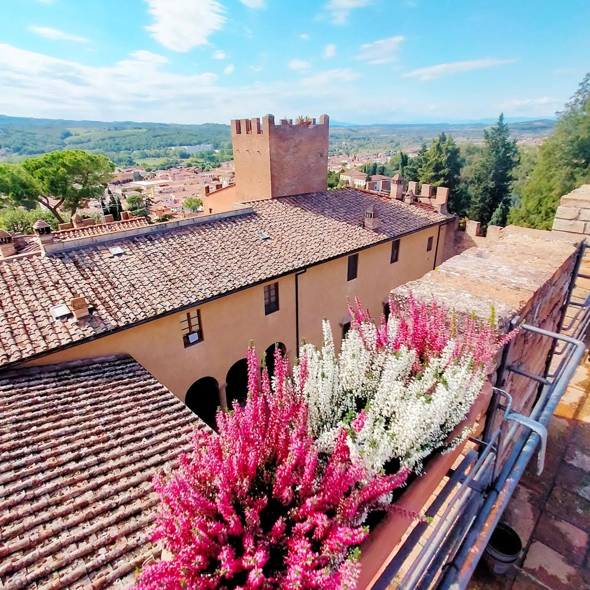 Palazzo Stiozzi Ridolfi Apartment Certaldo Bagian luar foto