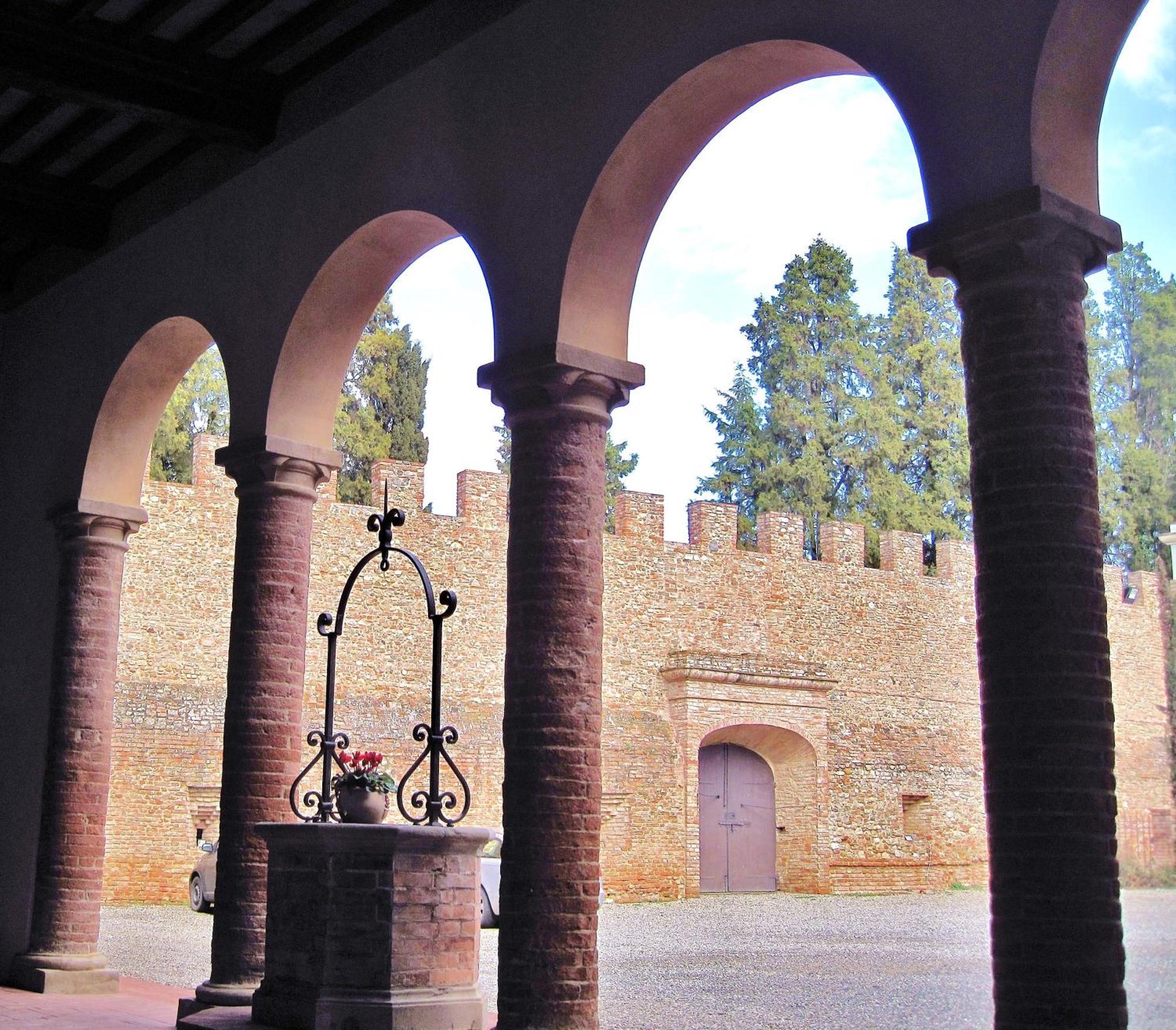 Palazzo Stiozzi Ridolfi Apartment Certaldo Bagian luar foto