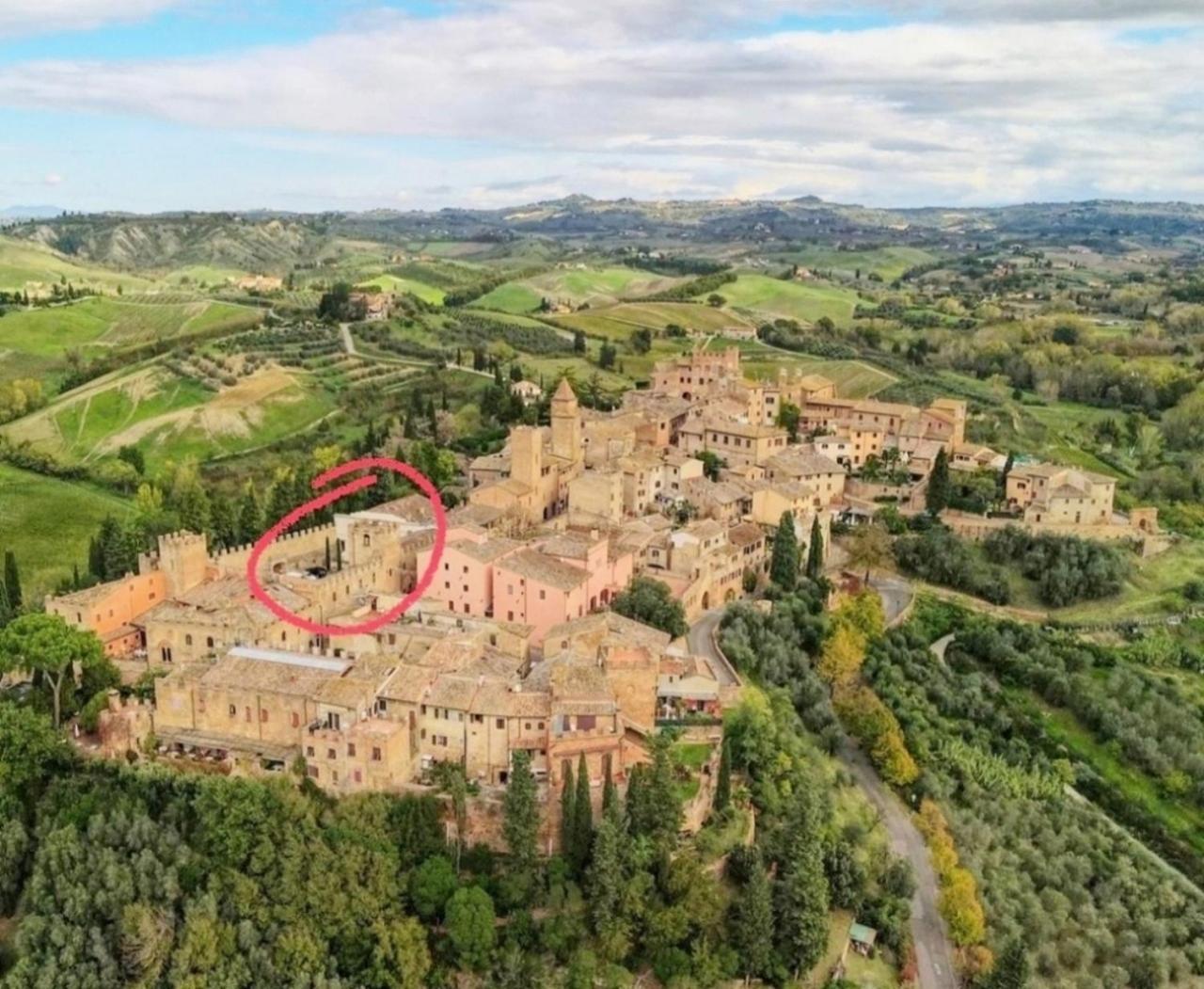 Palazzo Stiozzi Ridolfi Apartment Certaldo Bagian luar foto